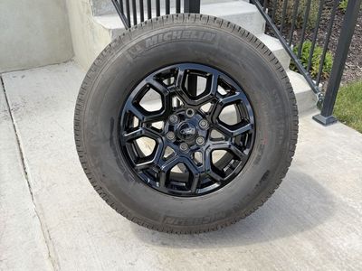 Ford F150 Expedition Rims and Tires 275/70R18 Michelin LTX AT2 Load E