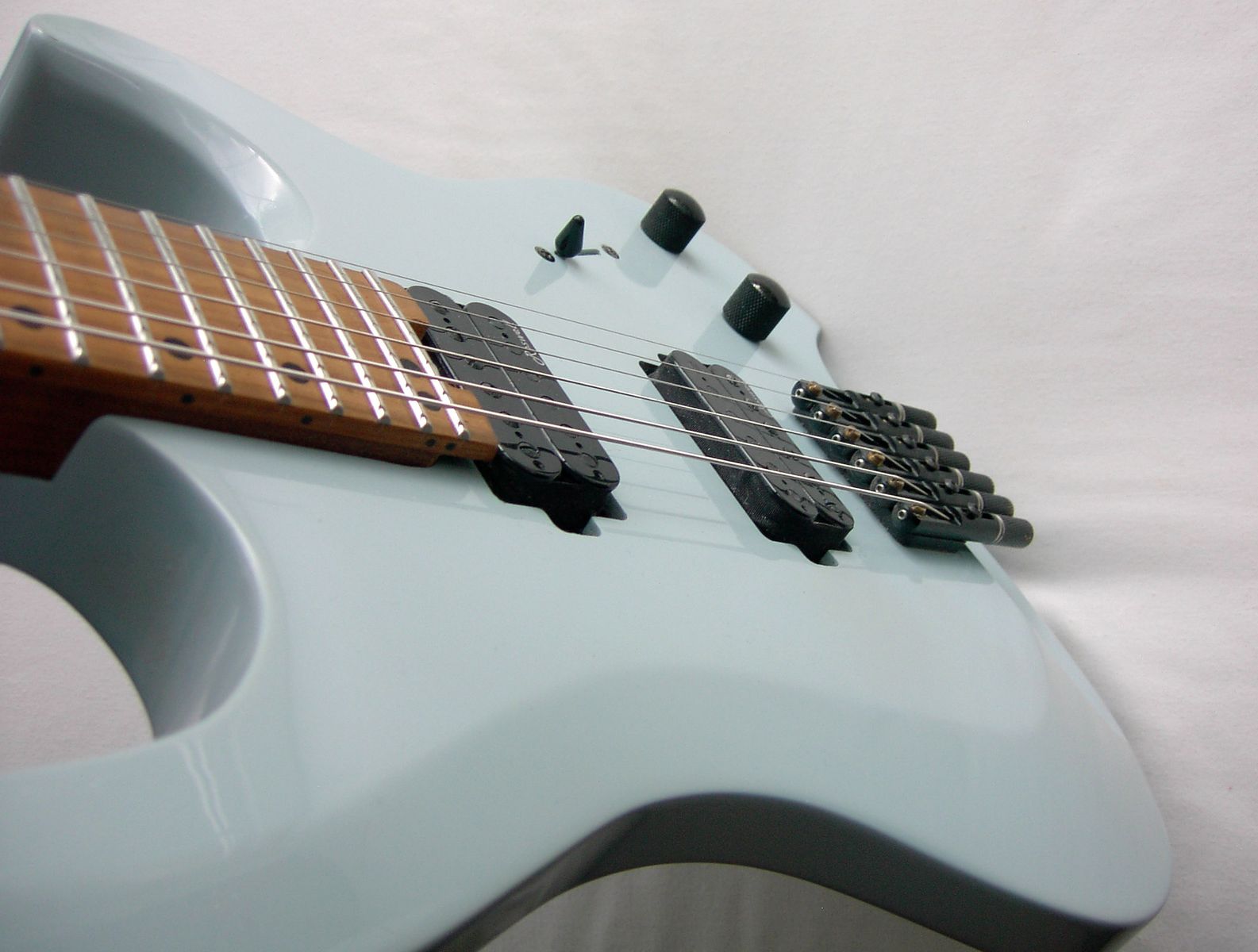 Harley Benton Dullahan 24 Custom  / Stainless Frets / Headless Guitar