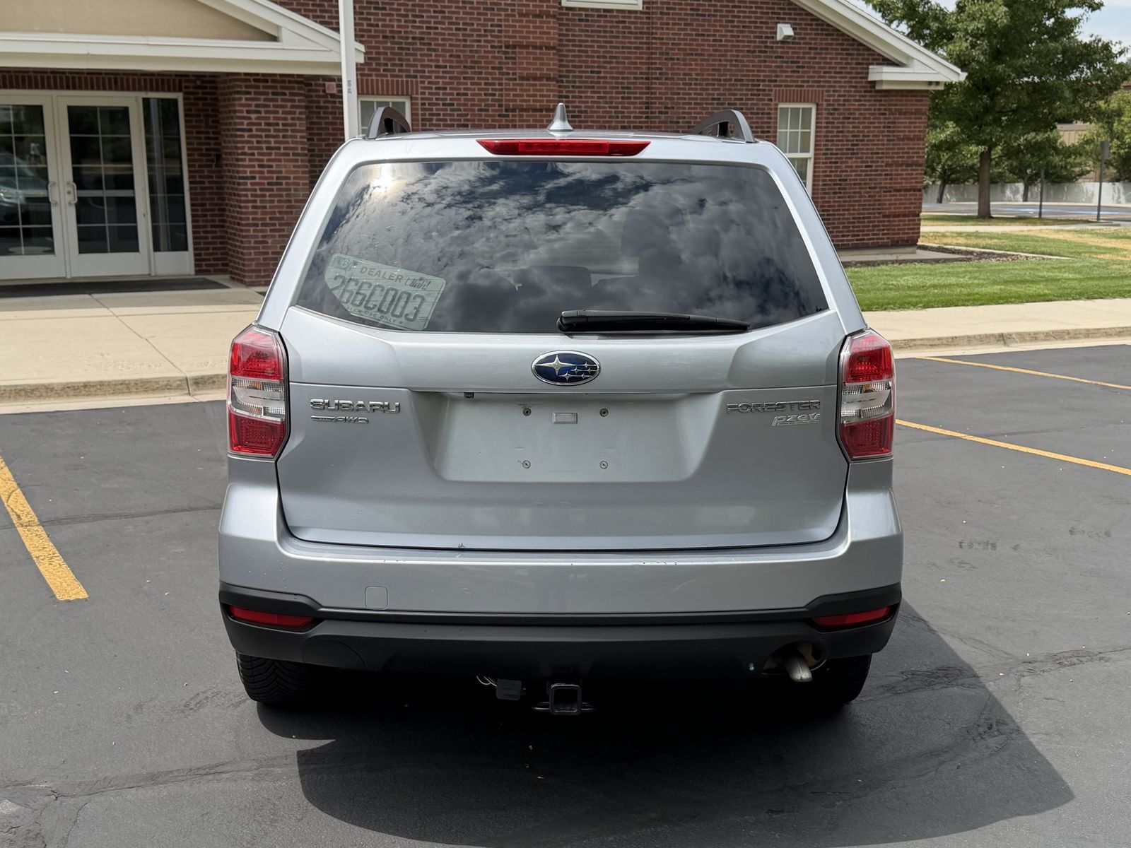 Main image 6