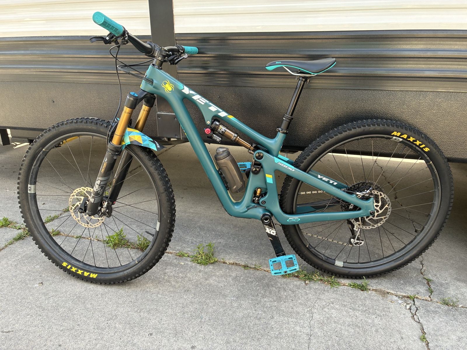 2019 Yeti SB130 TURQ (Size Small)
