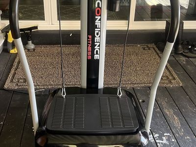 New Condition CONFIDENCE FITNESS Vibrating Machine
