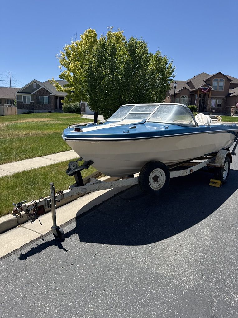 1966 Glastron Bayflite V-163