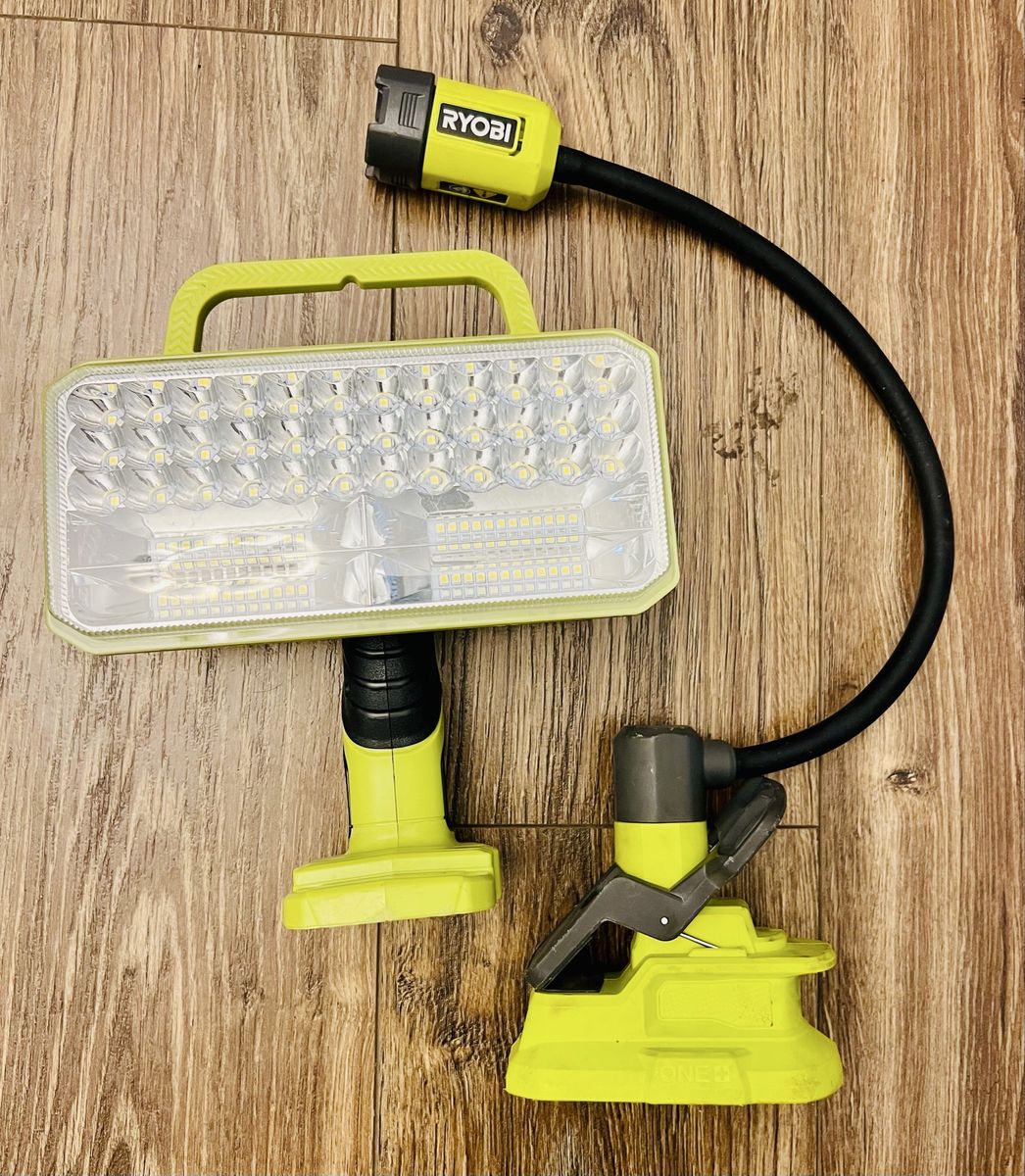Ryobi ONE+ 18V LED light set 4200LM Flood Light + Flexible Clamp Light