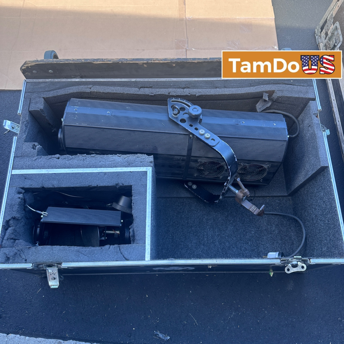 Stage Right Monoprice High Definition 200W 5600K LED Ellipsoidal Light 19-50Zoom