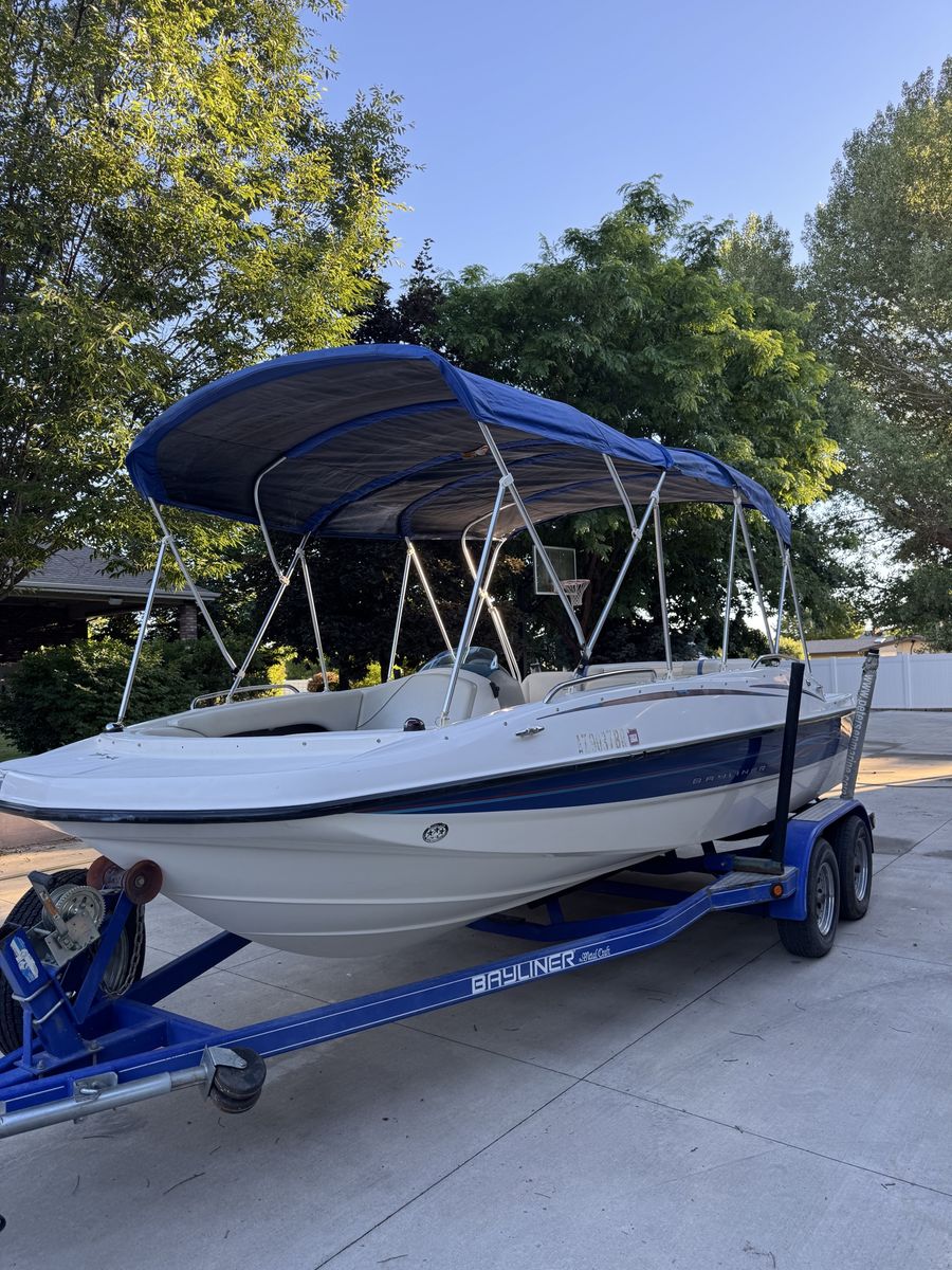 2005 Bayliner SD197