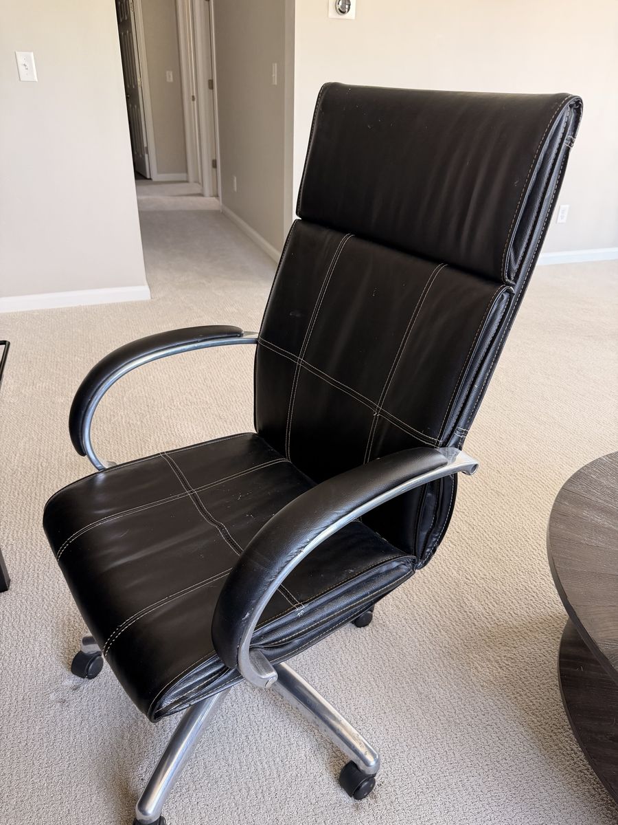 Black Leatherette Executive Office Chair with White Stitching - Ergonomic Design