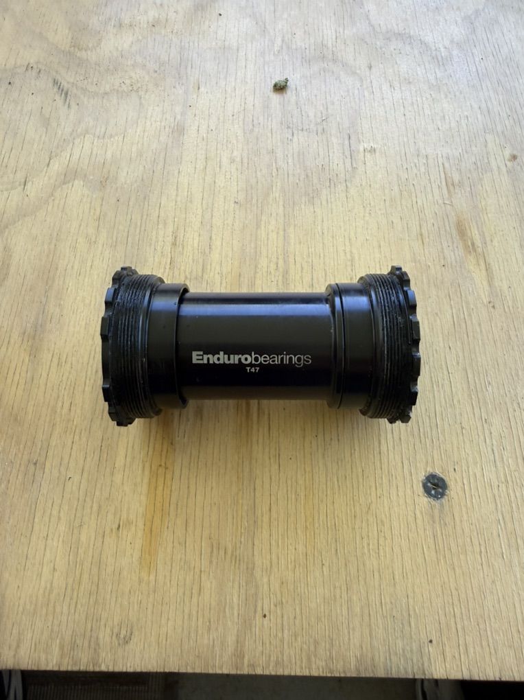 ENDURO BEARINGS T47 Inboard 24mm Bottom Bracket