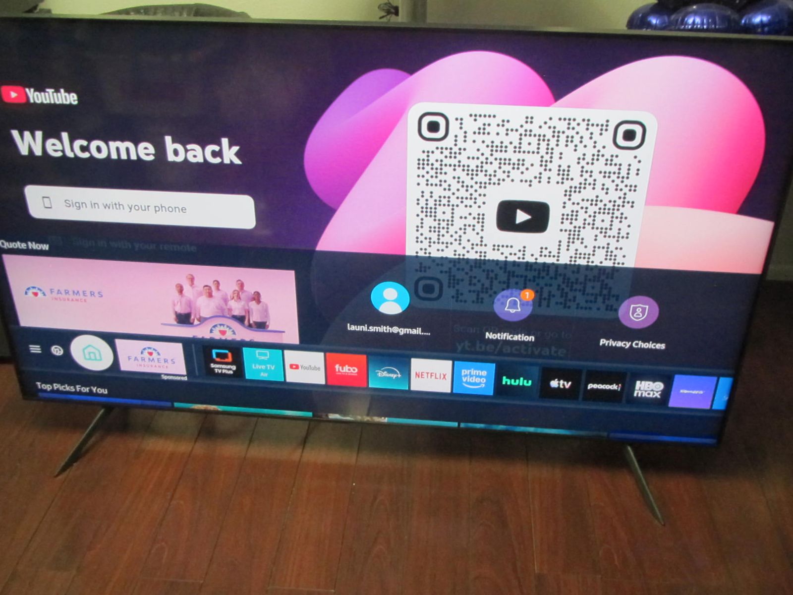 70" Samsung QLED 4K UHD tv