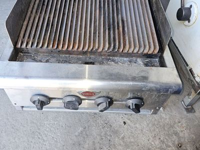 Wells 24" Counter Top Gas Char broiler