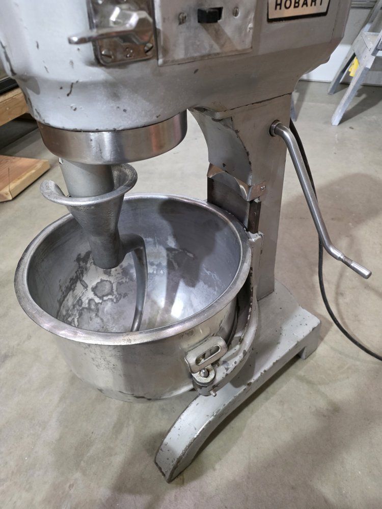 Hobart Model A-200 20 Qt. Commercial Planetary Mixer, 1/3 HP, 115V - Made in USA