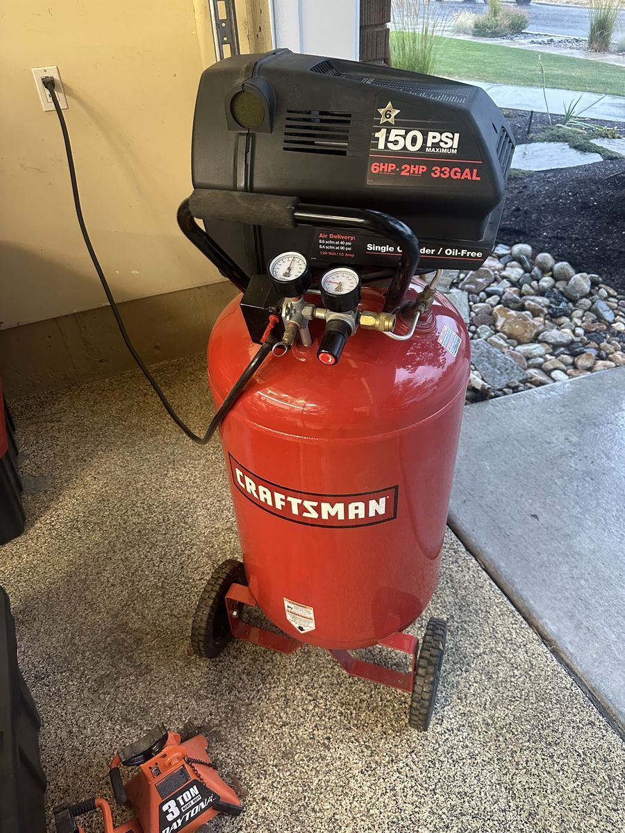 Craftsman 33-Gallon 2HP 150 PSI Single Cylinder Air Compressor Oil-Free