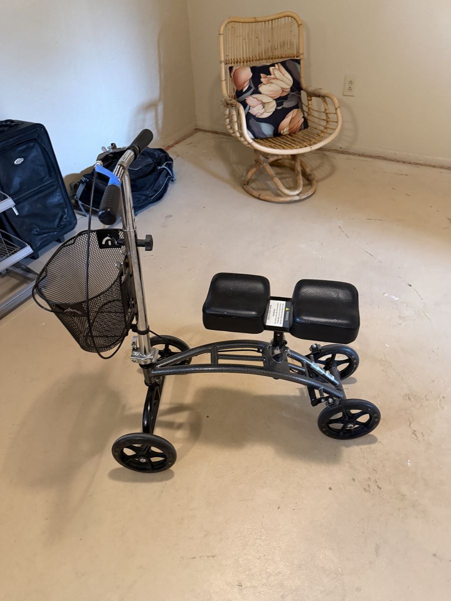 KneeRover Economy Knee Scooter Walker with Basket - Compact & Foldable Mobility Aid