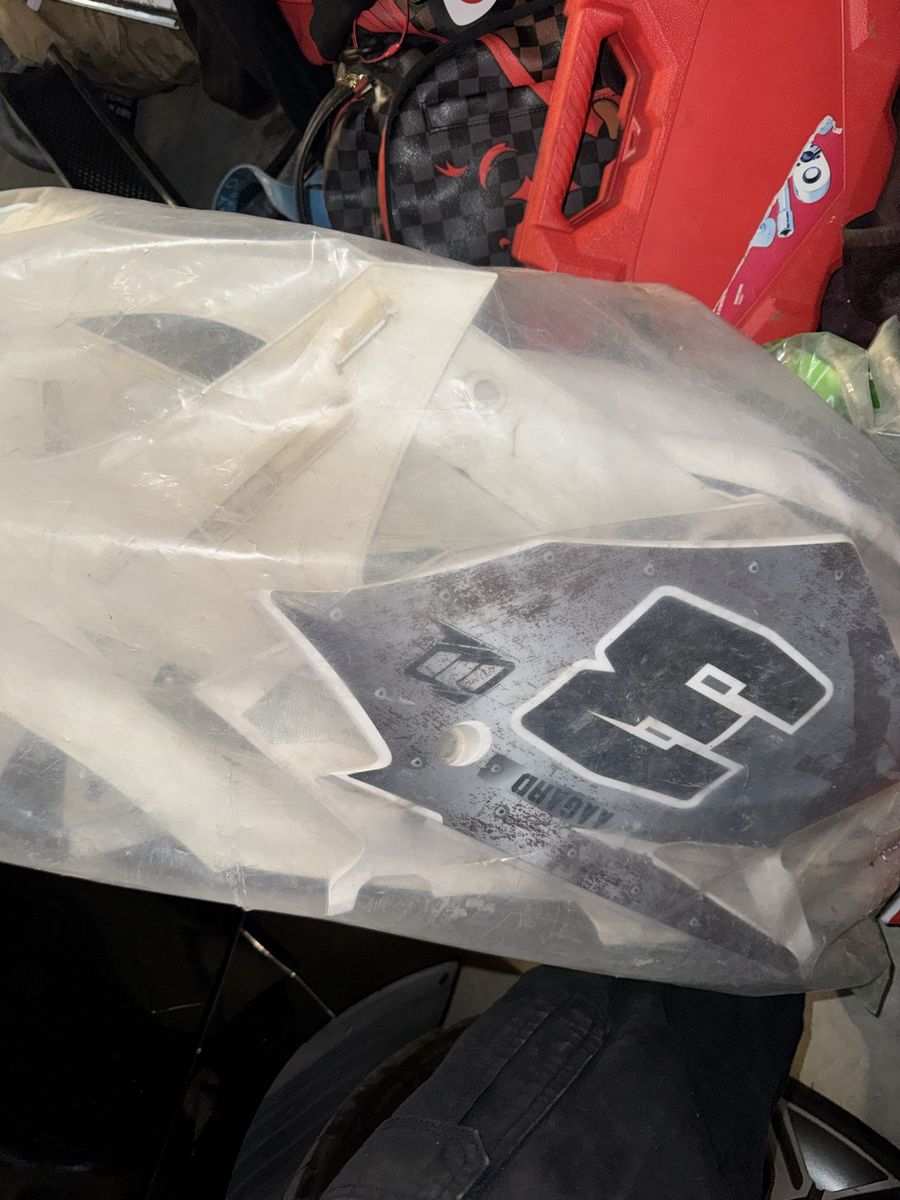 2022 Kx250f Plastics