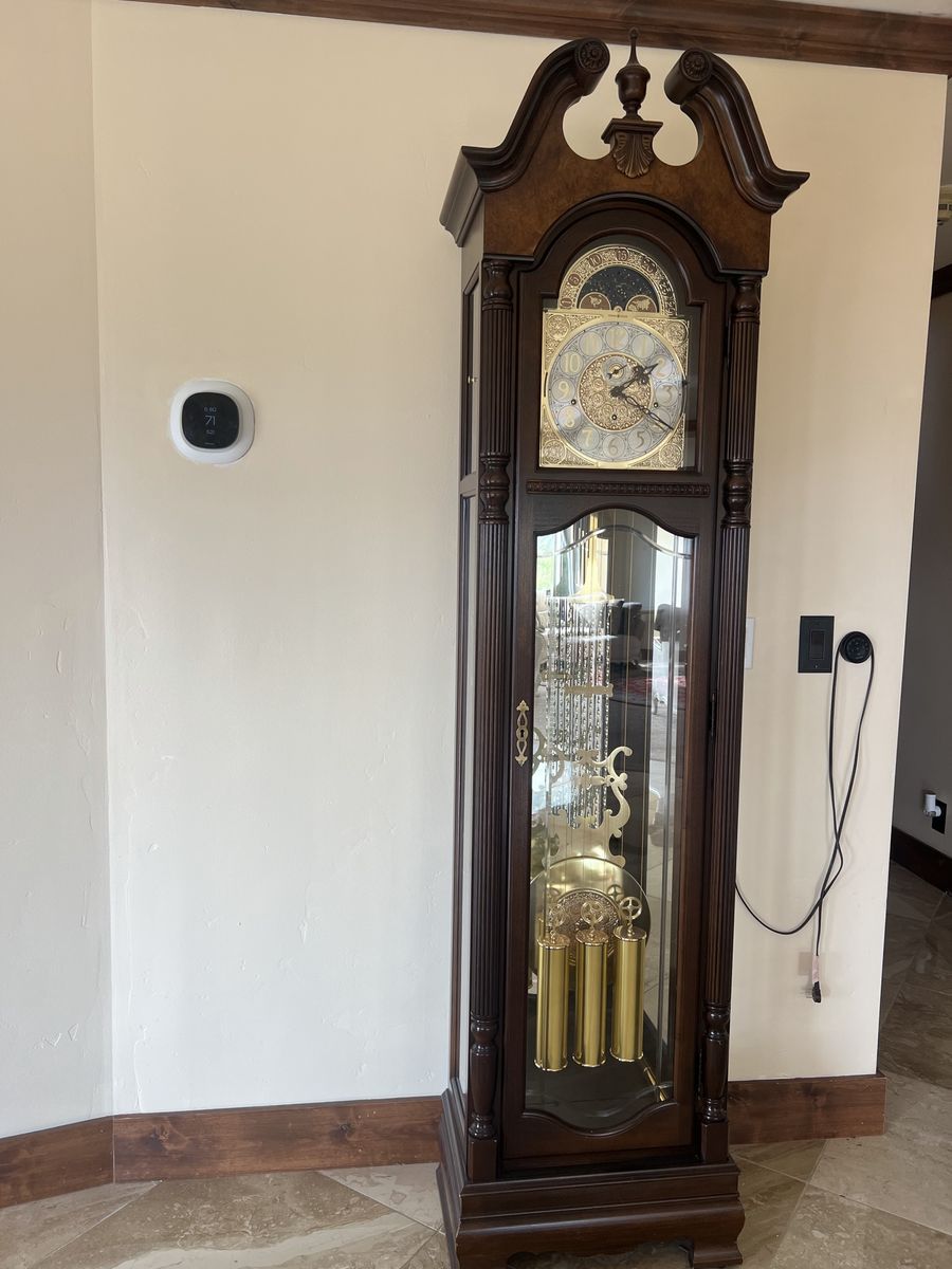 Floor clock