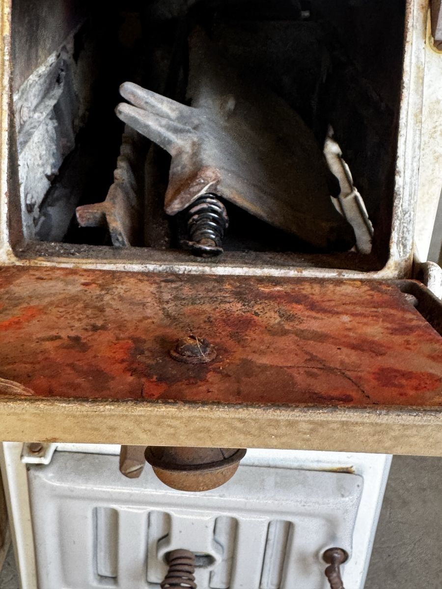 Main image 4