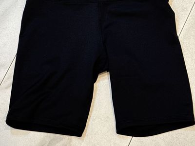 NWT Old Navy Size 10–12 Black Go Dry Biker Shorts