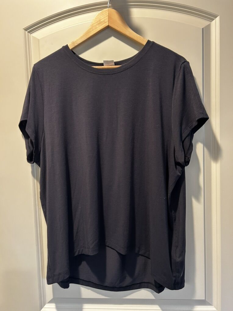 Athleta Short Sleeve Black Shirt Medium