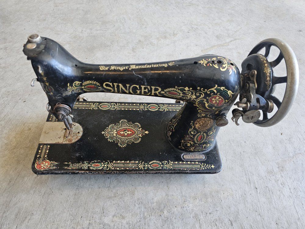 Singer 1910 Red Eye Sewing Machine