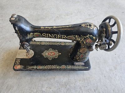 Singer 1910 Red Eye Sewing Machine
