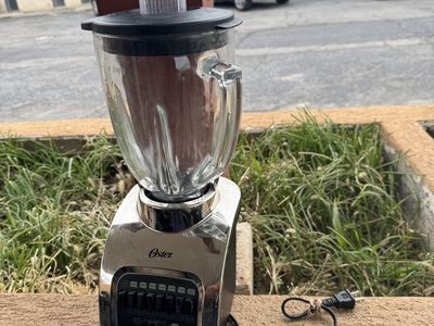 Oster 14 speed all Metal drive Glass Blender