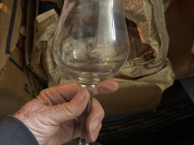 Glass goblet