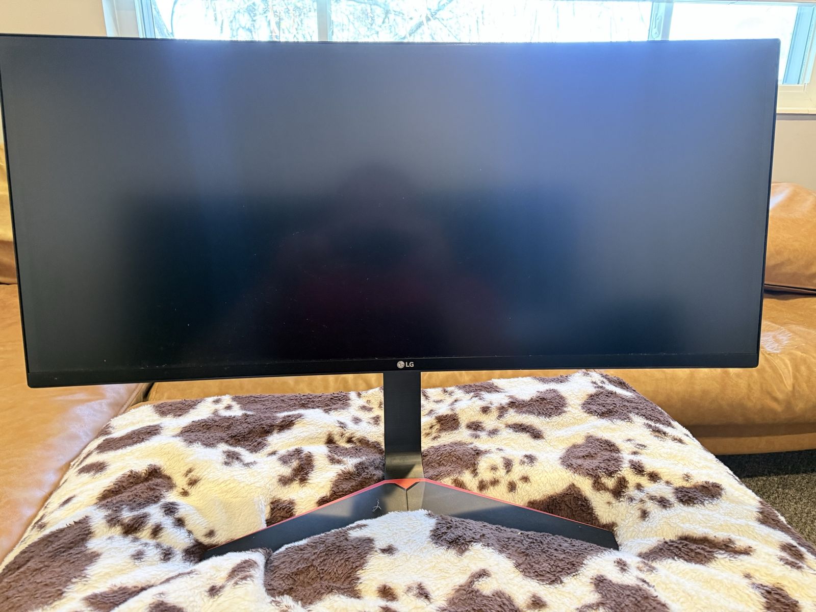 LG curved gaming monitor