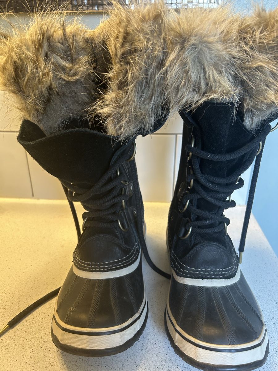 SOREL Women's Joan of Arctic Waterproof Winter Boots Size 6.5 Black