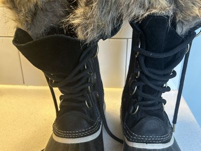 SOREL Women's Joan of Arctic Waterproof Winter Boots Size 6.5 Black