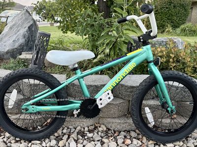 16” Cannondale bike excellent condition