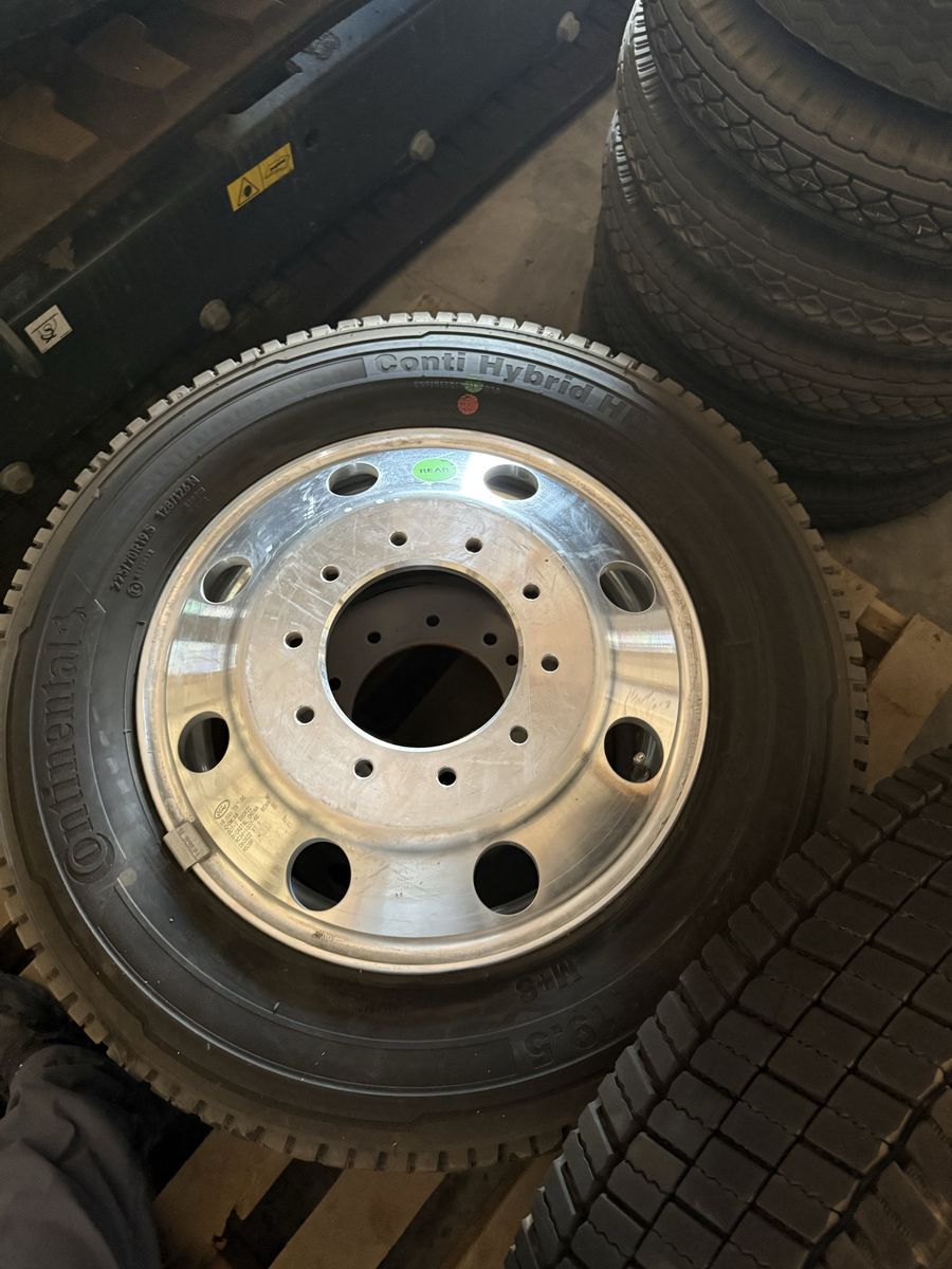 Ford F-450 Dually Take-Offs