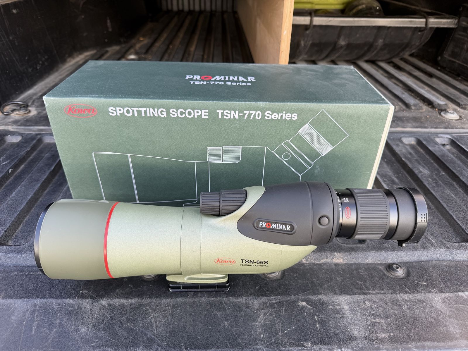 Kowa Prominar TSN-66S Spotting Scope Fluorite Crystal w/ Case - Excellent Condition