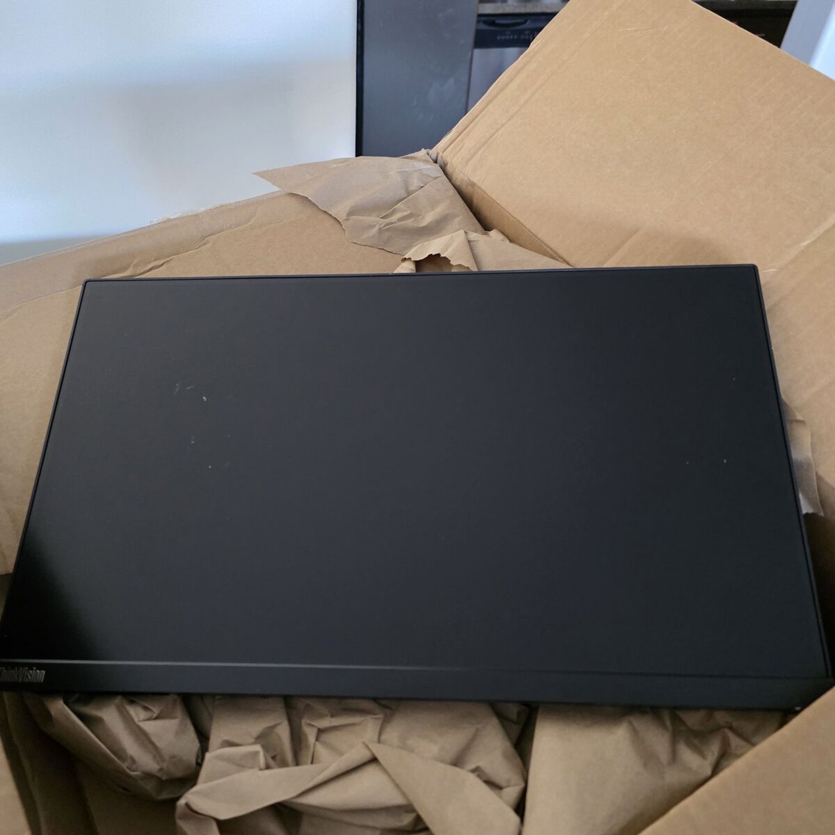 22" Lenovo LCD MONITOR