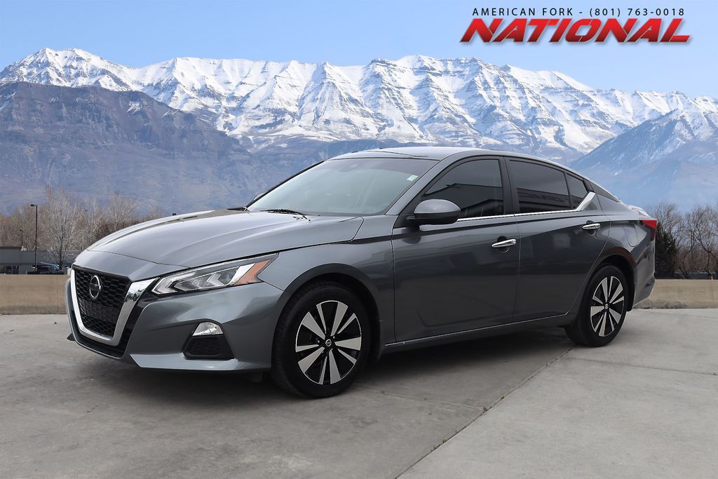 2022 Nissan Altima 2.5 SV