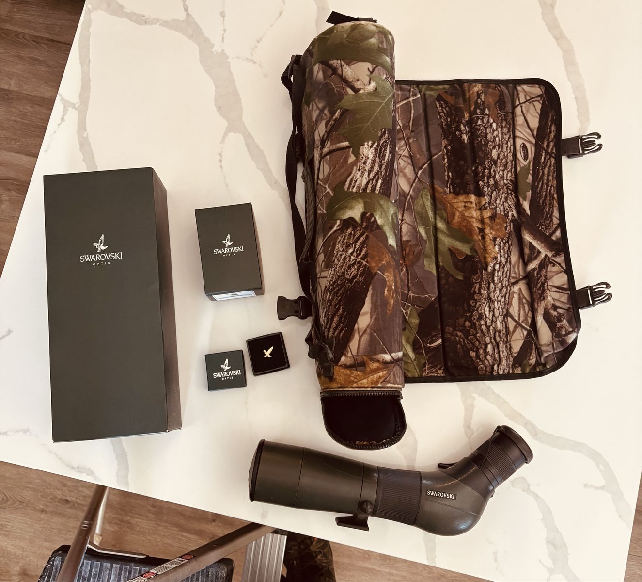 Swarovski Optik Spotting Scope with Camo Carrying Case and Original Boxes