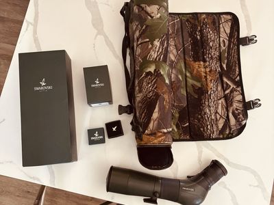 Swarovski Optik Spotting Scope with Camo Carrying Case and Original Boxes