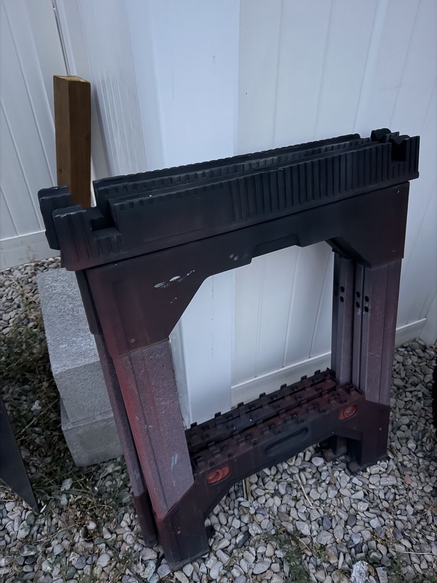 Foldable Plastic Sawhorses - Pair