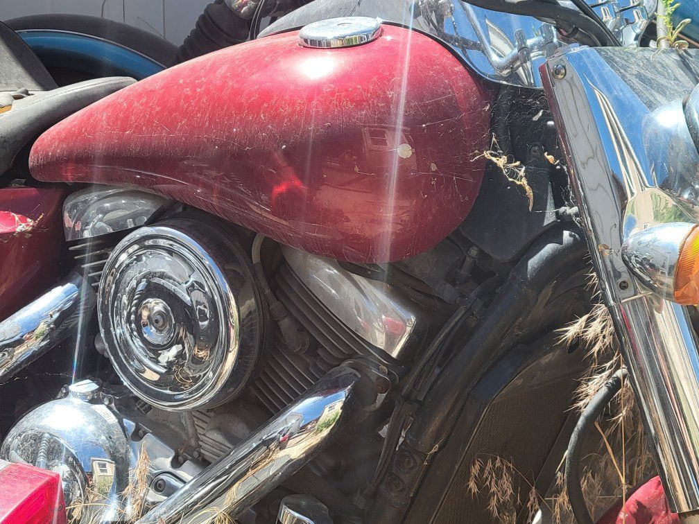 Red Cruiser Motorcycle - Runs