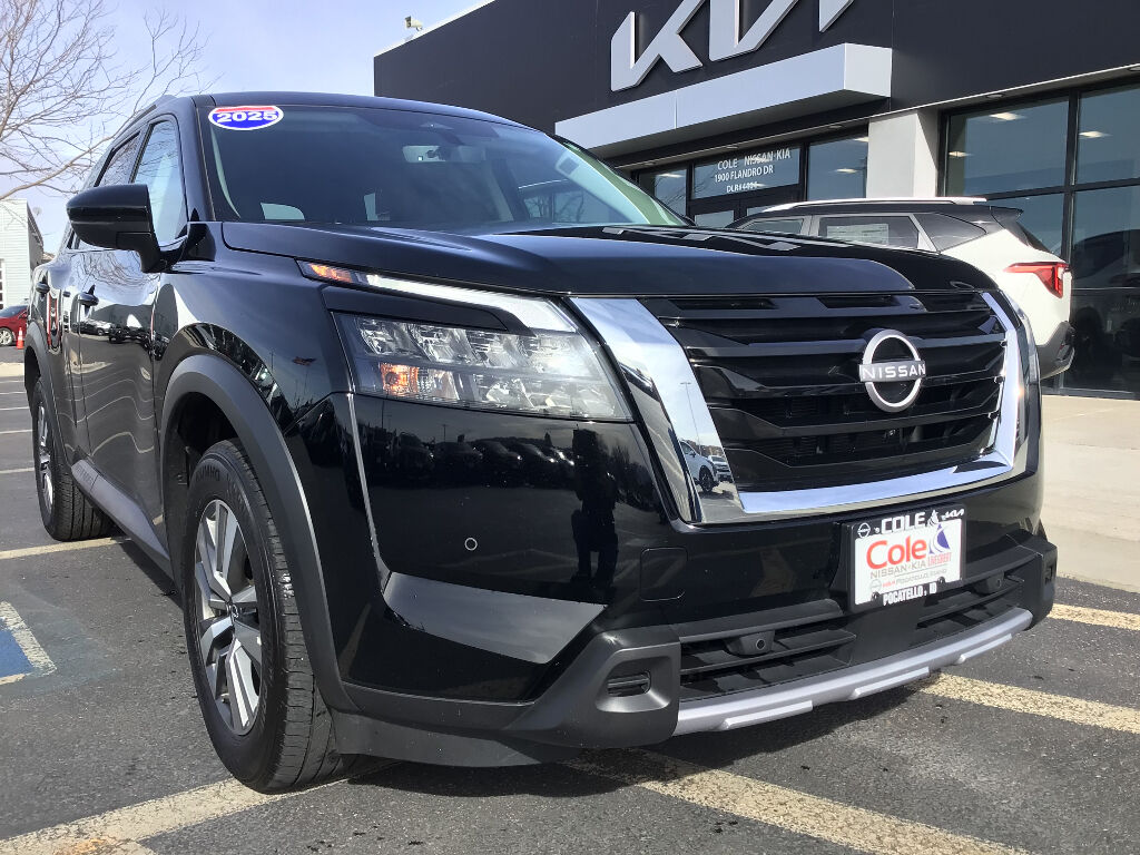 2025 NISSAN PATHFINDER SL