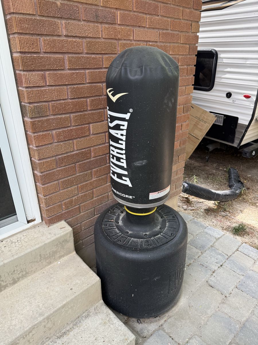 Main image 6