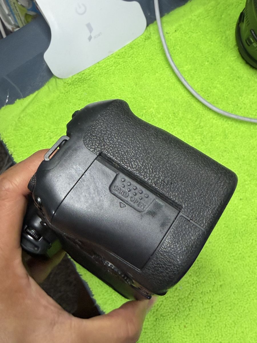 Main image 6