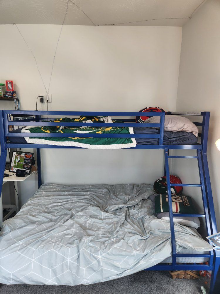 Main image 3