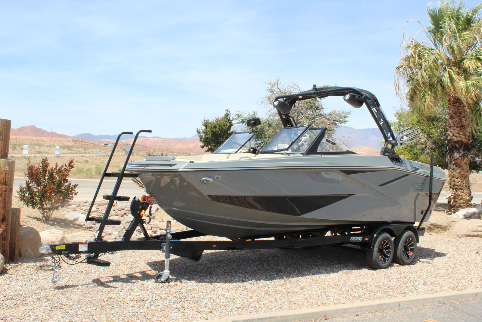 2025 Heyday Wake Boats H22