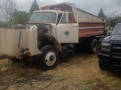 intl. 10 wheel dump