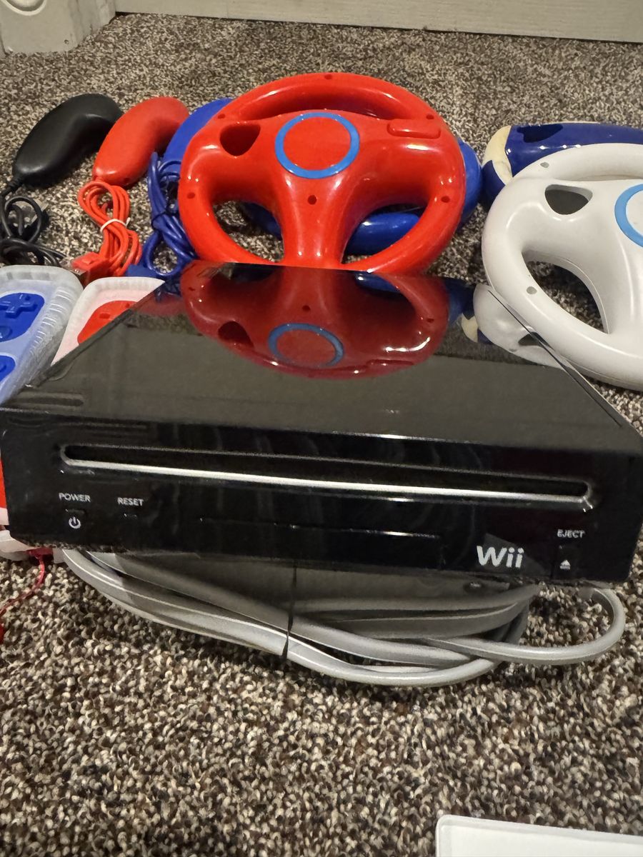 Main image 6