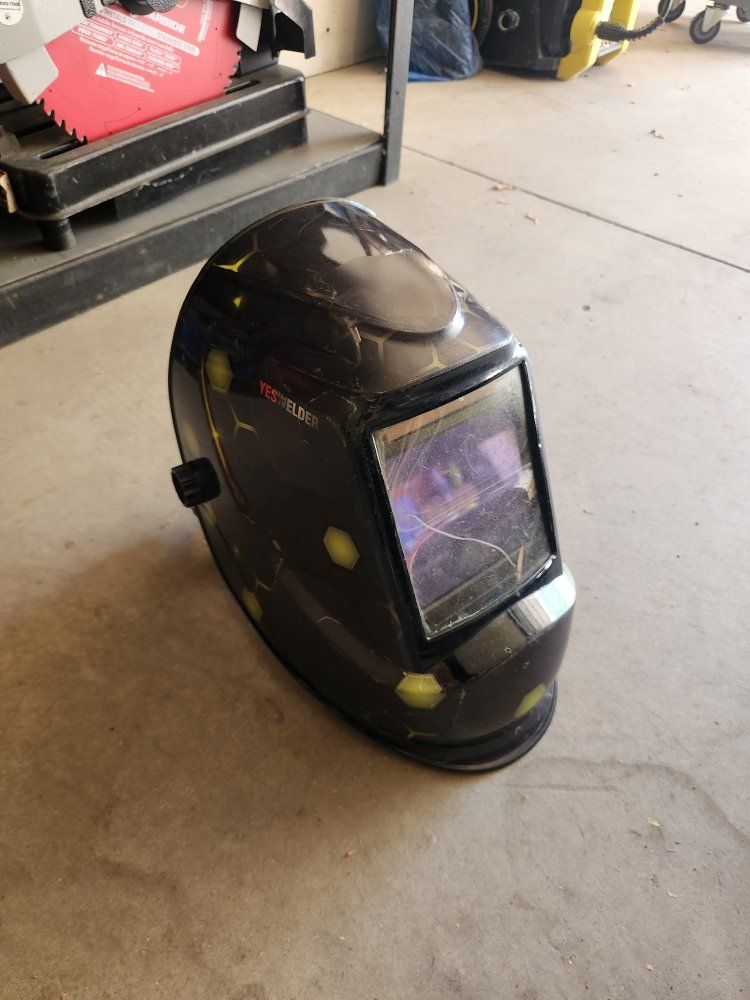 YESWELDER Auto Darkening Welding Helmet, Adjustable Shade, Grind Mode