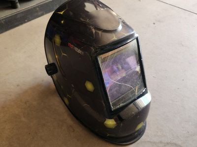 YESWELDER Auto Darkening Welding Helmet, Adjustable Shade, Grind Mode