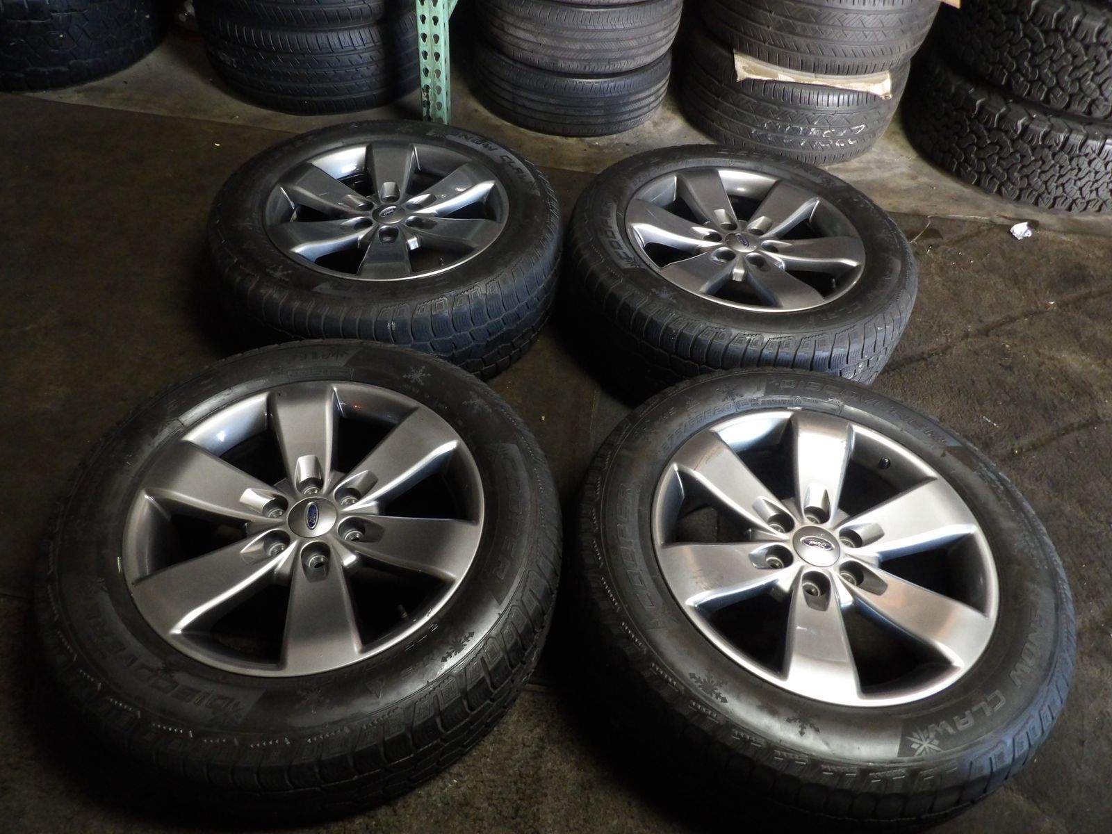 SET OF USED OEM FORD WHEELS 20" INCH 6X135 AND TIRES 275/55R20 