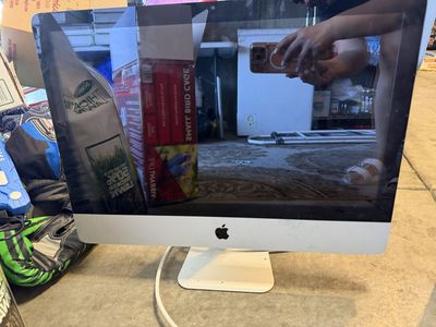 Apple iMac All-in-One Desktop Computer – Fully Working