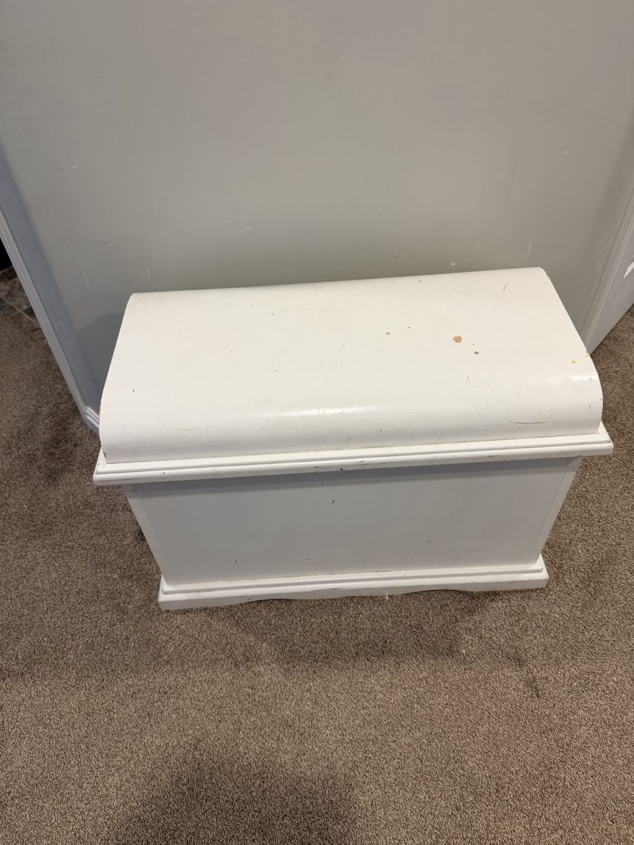 Main image 3