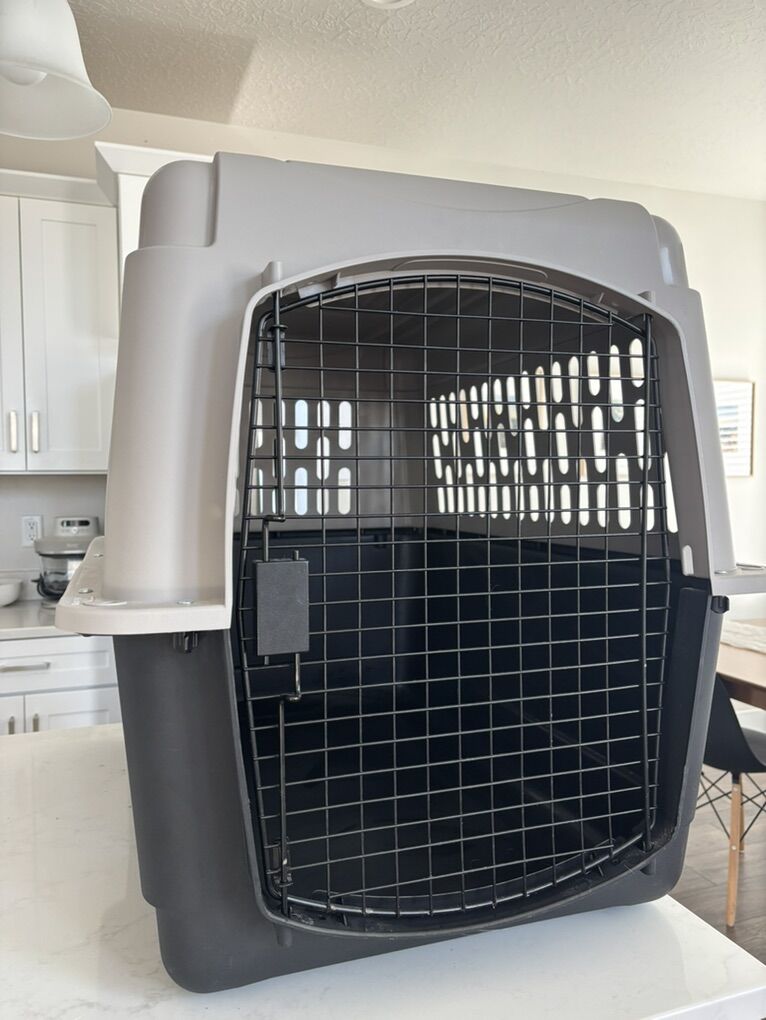Dog Crate / Kennel